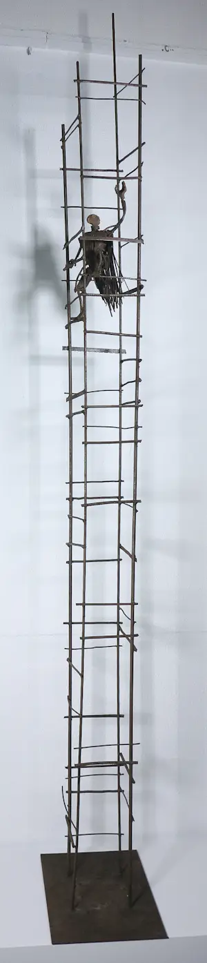 Jan Verschueren - Zeer groot beeld van schroot en terracotta, Klomopkolom kopen? Bied vanaf 750!