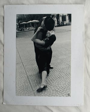 Niet of onleesbaar gesigneerd - Foto , Tango, Buenos Aires – ingelijst – gesigneerd “P.P.” kopen? Bied vanaf 10!