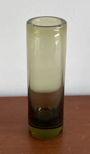 Per Lutken - Vintage olijf groen cilinder vaasje - Holmegaard kopen? Bied vanaf 28!