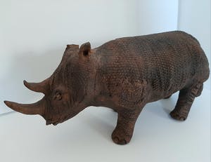 Curiosa - Neushoorn van anaconda leder - antiek kopen? Bied vanaf 1!