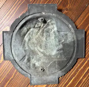 Sylvain Norga - Bronzen reliëfplaquette met Christus hoofd kopen? Bied vanaf 200!