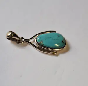 Een prachtige zilveren hanger met een mooie Turkoois edelsteen kopen? Bied vanaf 50!
