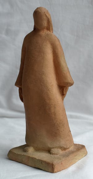 Buy Klaas Pijlman - Beeldje van Terracotta , “Maria” – ca 1980? Bid from 10!