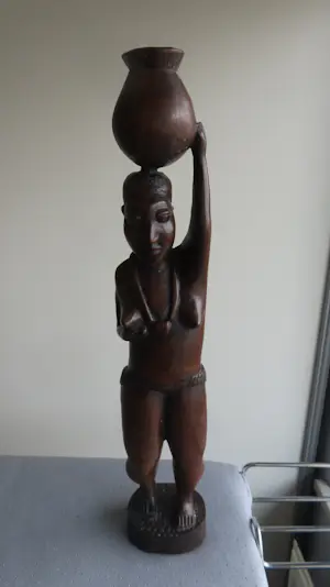 Onbekend - Afrikaanse vrouwen op zoek naar water kopen? Bied vanaf 20!