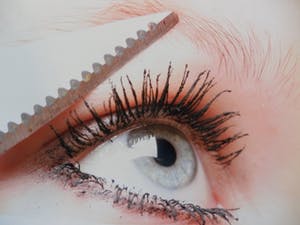 Niet of onleesbaar gesigneerd - Kleurenfoto EYE WITNESS Handgesigneerd. kopen? Bied vanaf 1!