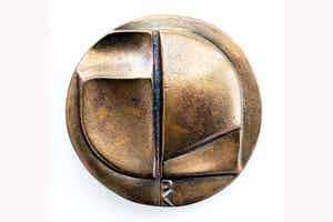 J.W. Victor Hollanders - Bronzen penning: Het woord op afstand, 1990 verkocht voor € 45!