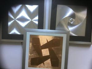 Niet of onleesbaar gesigneerd - 3 geometrische abstracte werken kopen? Bied vanaf 1!