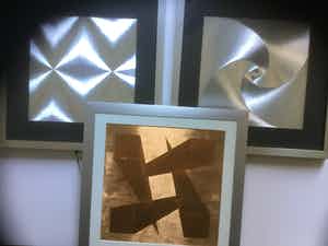 Niet of onleesbaar gesigneerd - 3 geometrische abstracte werken verkocht voor € 1!