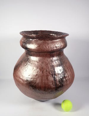 Peter von Hartsvelt Müller - Aardewerk, Bronskleurige bolle vaas (Groot) kopen? Bied vanaf 40!
