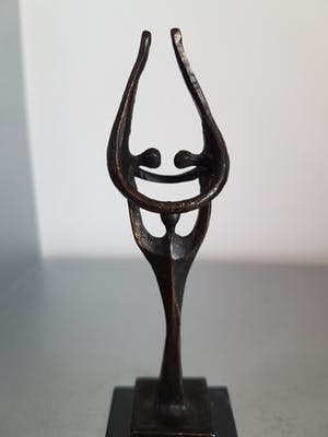 Corry Ammerlaan - Beeld " Sterke eenheid " kopen? Bied vanaf 20!