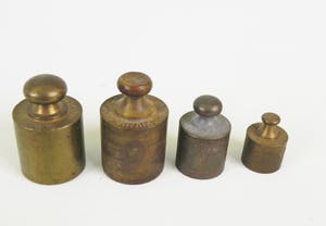 Curiosa - 4 blokken met serie gewichten en 10 losse gewichten kopen? Bied vanaf 1!