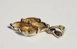 Nieuwe zilveren hanger met facet geslepen citrien edelsteen, kopen? Bied vanaf 65!