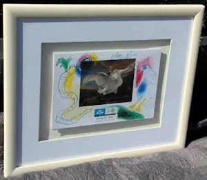 Corneille - Ingelijste gemengde techniek: KLM official Airline of EURO 2000 (nette lijst) kopen? Bied vanaf 895!