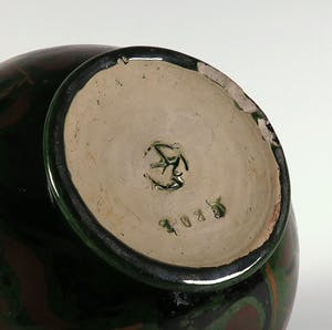 Groninger Steenfabrieken - Plateel, glas en bakeliet, Lot van een vaas, zeepdoosje en parfumfles kopen? Bied vanaf 10!