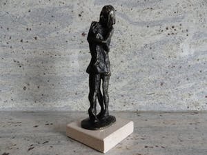 Astrid Veldhuyzen-Koppen - - prachtige, zware, vol bronzen sculptuur moeder en dochter kopen? Bied vanaf 49!