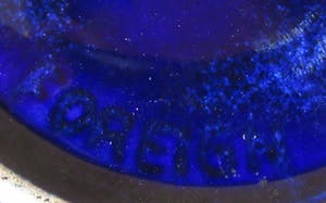 Niet of onleesbaar gesigneerd - WAKU diep blauwe aardewerken theepot met rieten hengsel kopen? Bied vanaf 1!