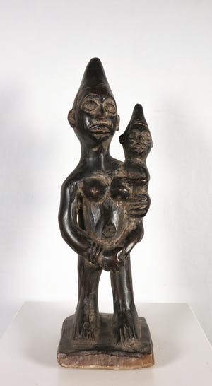 Yoruba - Houten vruchtbaarheidsbeeld van vrouw met kind kopen? Bied vanaf 1!