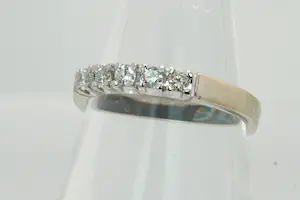 99 - Elegante 14Kt wit goud & diamanten ring met 5 briljanten ca. 0.25ct diamant kopen? Bied vanaf 270!
