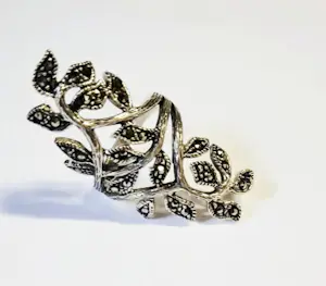 Nieuwe  Vintage handgemaakte Zwitserse marcasiet setting zilveren gotische ring kopen? Bied vanaf 75!