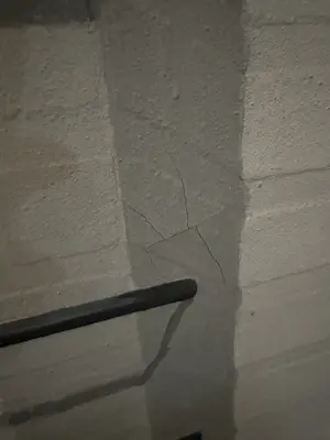 Jo Manders - Witte muur kopen? Bied vanaf 2000!