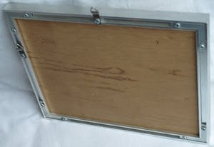 Niet of onleesbaar gesigneerd - Ingelijste aquarel, “Landschap met water” – gesigneerd ‘v. Os’ kopen? Bied vanaf 1!