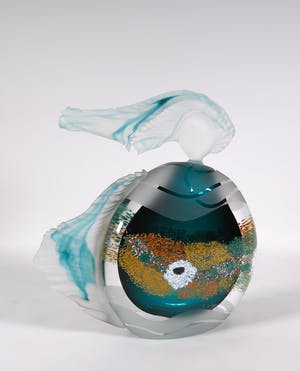 Régis & Gisèle Fievet - Lot van twee glasobjecten in de vorm van vissen kopen? Bied vanaf 200!