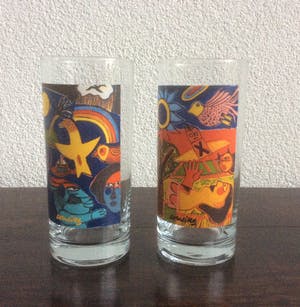 Corneille - Twee zeldzame glazen, twee kopjes kopen? Bied vanaf 17!