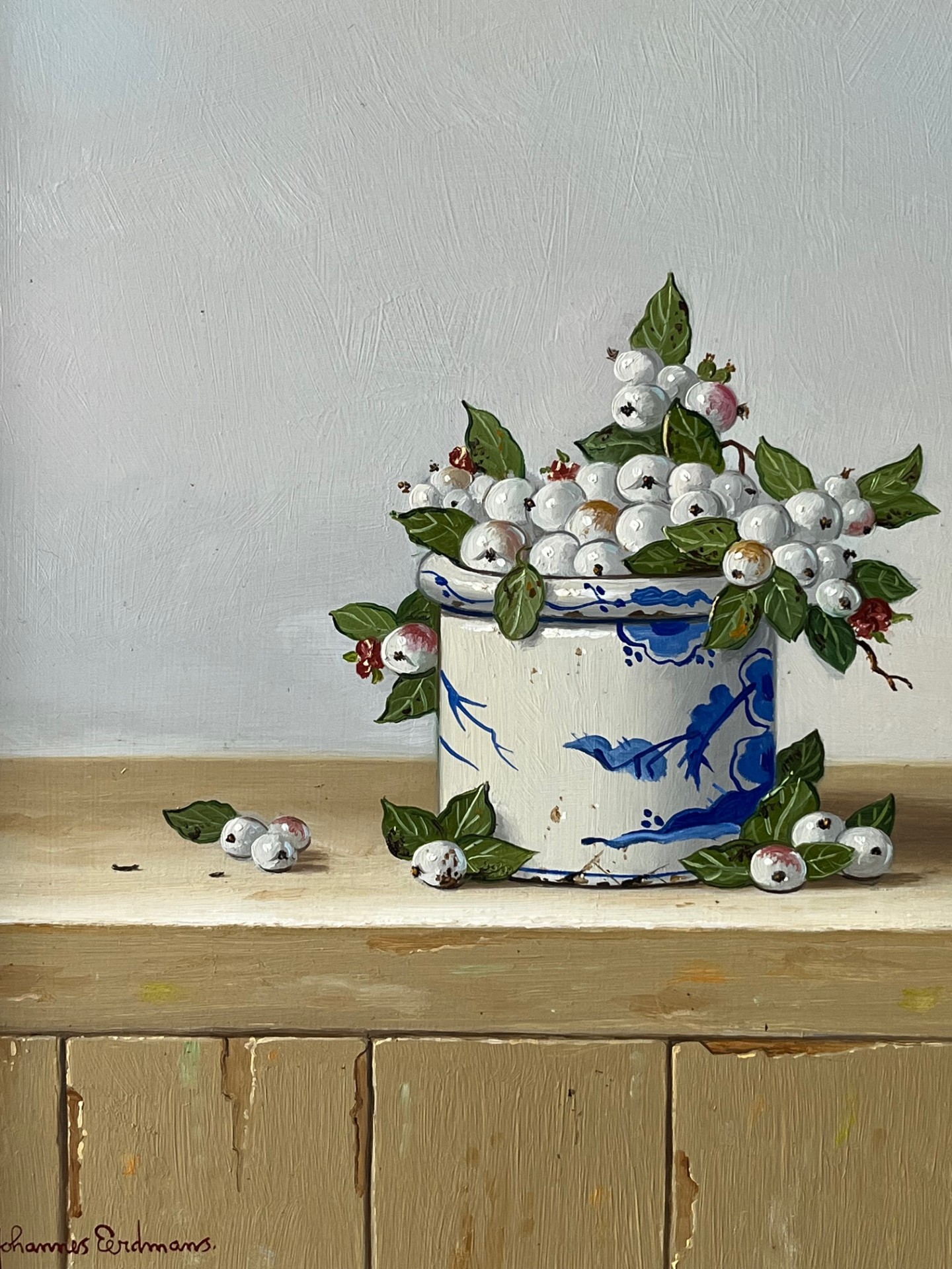 Johannes Eerdmans - Stilleven met oosters potje met sneeuwbessen kopen? Bied vanaf 395!