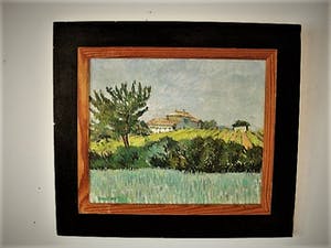 Niet of onleesbaar gesigneerd - Sfeervol omstreeks 1950 geschilderd olieverf "huis op heuvel" mooie lijst! kopen? Bied vanaf 1!