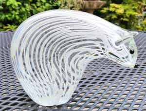 Niet of onleesbaar gesigneerd - Handgemaakte glassculptuur van een ijsbeer verkocht voor € 1!