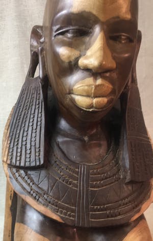 Niet of onleesbaar gesigneerd - Borstbeeld, Massai-vrouw kopen? Bied vanaf 10!