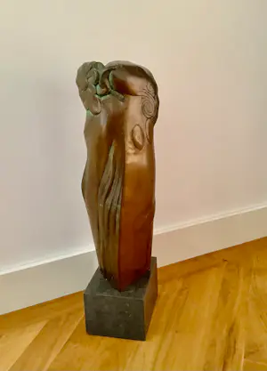 Hank Beelenkamp - Vrouw figuur met bloem kopen? Bied vanaf 1150!