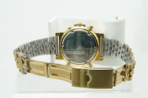 21-   Seiko 7T32-F010 Two-Tone Chronograph Alarm Quartz Herenhorloge kopen? Bied vanaf 15!