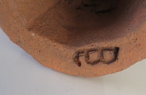 Niet of onleesbaar gesigneerd - Terracotta beeld van een blonde dame kopen? Bied vanaf 1!