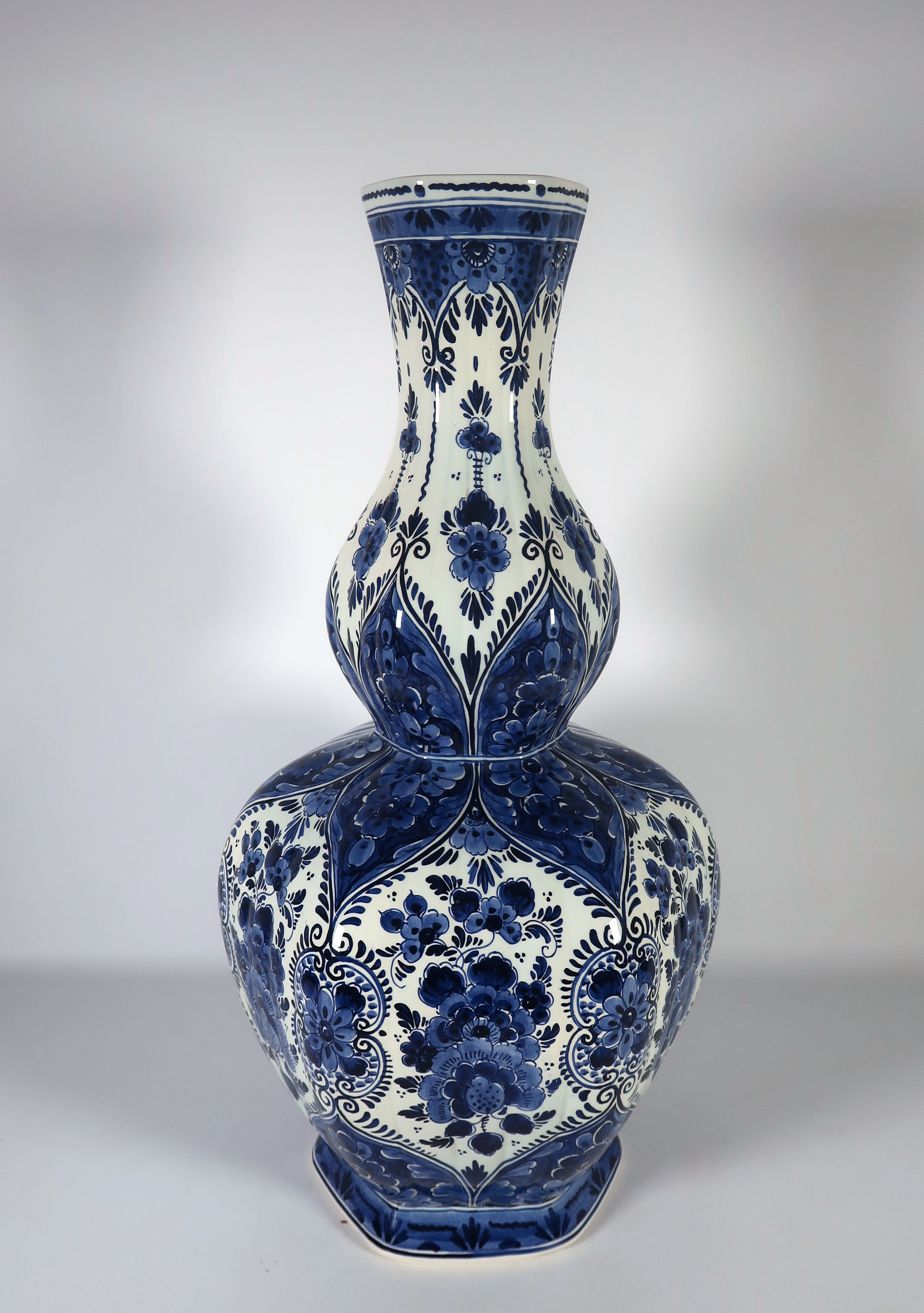 Keramiekfabriek Velsen (1920-2002)