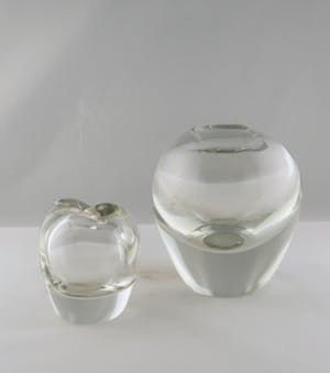 Floris Meydam - Glas, Twee blankglazen vaasjes voor Glasfabriek Leerdam kopen? Bied vanaf 1!