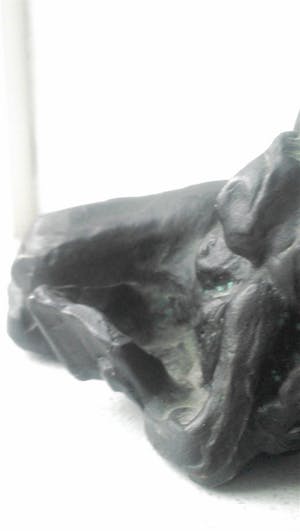 Brons (Onbekend) - liggend lezende vrouw JVG kopen? Bied vanaf 39!