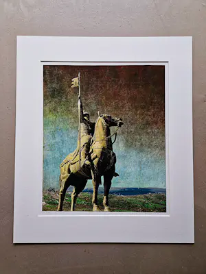 Annemarie Petri - Magnifieke gemengde techniek (o.a.collage) "de Krijger" - handgesigneerd -1999 kopen? Bied vanaf 20!