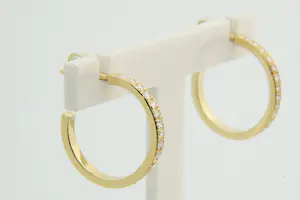 21- Fraaie set 18krt geel goud & diamanten oorstekers - 0.30ct briljant kopen? Bied vanaf 320!