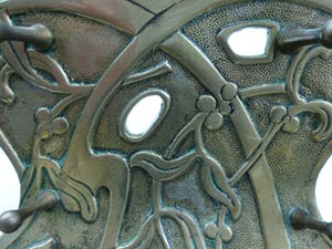 Curiosa - Art Nouveau koperen inkststel: blad-, inktpot, zandpotje en houders voor pennen kopen? Bied vanaf 75!