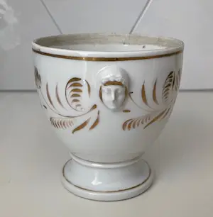 Niet of onleesbaar gesigneerd - Antieke 19e eeuwse porseleinen Koeler of Planter kopen? Bied vanaf 1!