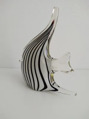 Niet of onleesbaar gesigneerd - zware maanvis in glas, zwart/wit kopen? Bied vanaf 1!