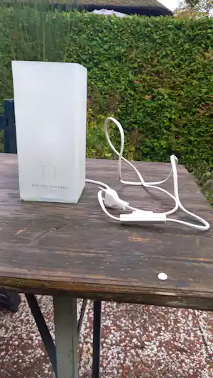 Jan des Bouvrie - Ice cube lamp verkocht voor € 25!
