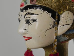 Niet of onleesbaar gesigneerd - Twee Indonesische Wajangpoppen kopen? Bied vanaf 1!