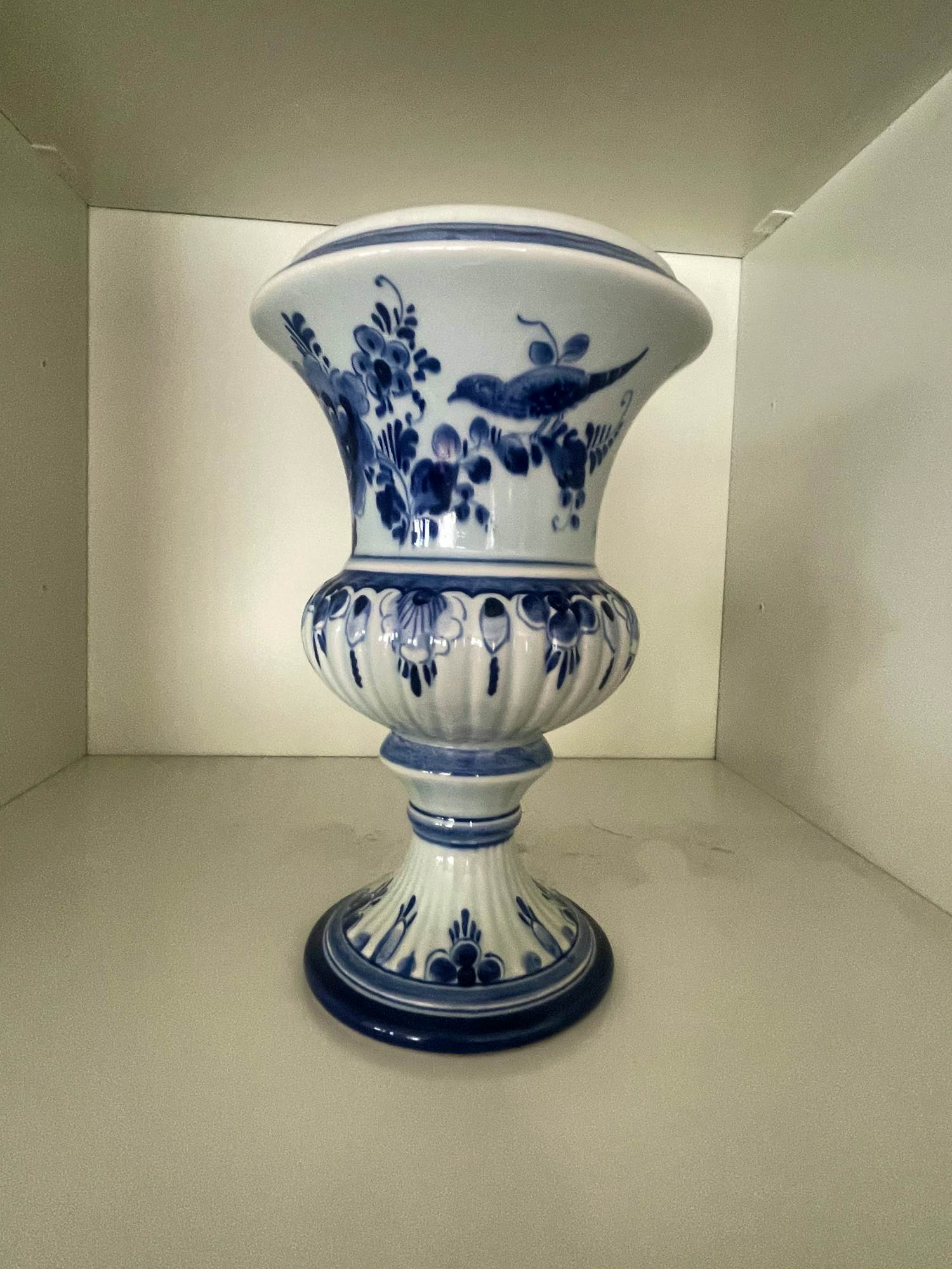 N.V. Plateelbakkerij Delft - Vaas handgeschilderd verkocht voor € 20!