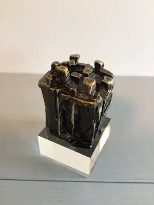 Frans Steginga - Sculptuur “ Gebundelde Kracht “ kopen? Bied vanaf 45!