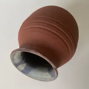 Niet of onleesbaar gesigneerd - Studio Keramisch vaasje kopen? Bied vanaf 1!