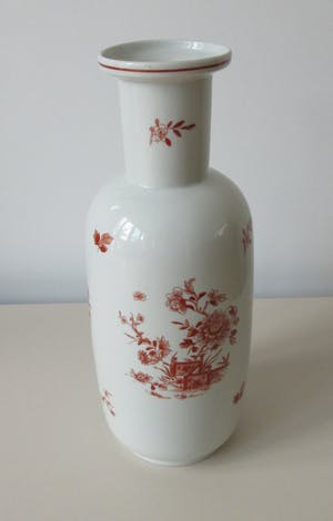 AcheterVista Alegre - Grote vaas met rood hand beschilderd decor? Enchérissez de 25!