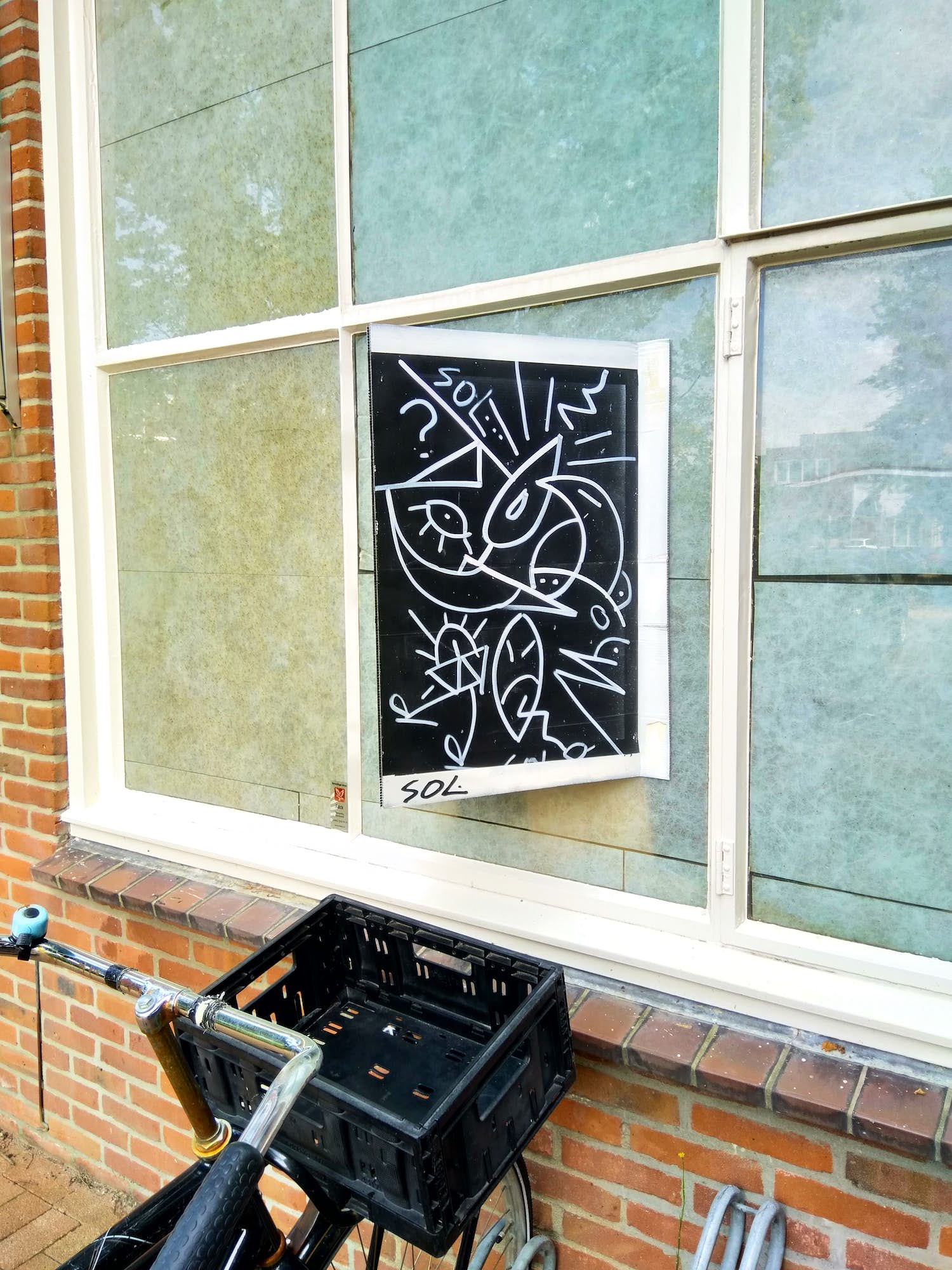 Niet of onleesbaar gesigneerd - Street-art by "SOL" op makelaarsbord. kopen? Bied vanaf 1!