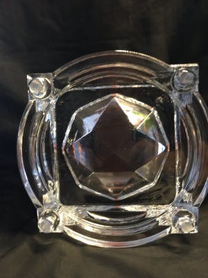 Borek Sipek - Geometrische schaal kopen? Bied vanaf 35!